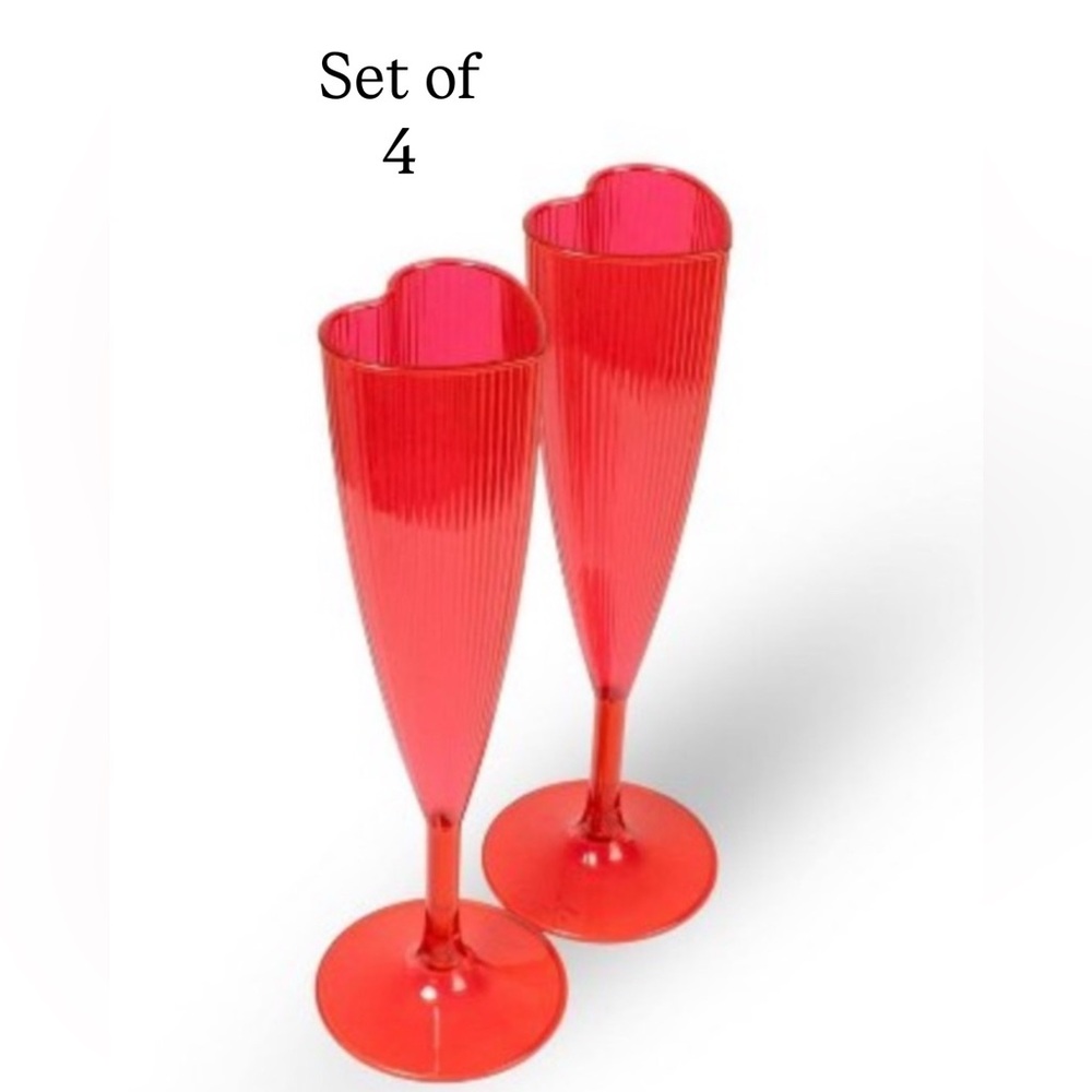 4 Total Valentine Heart Plastic Chamagne Flutes Glitter Red Disposable Galentine